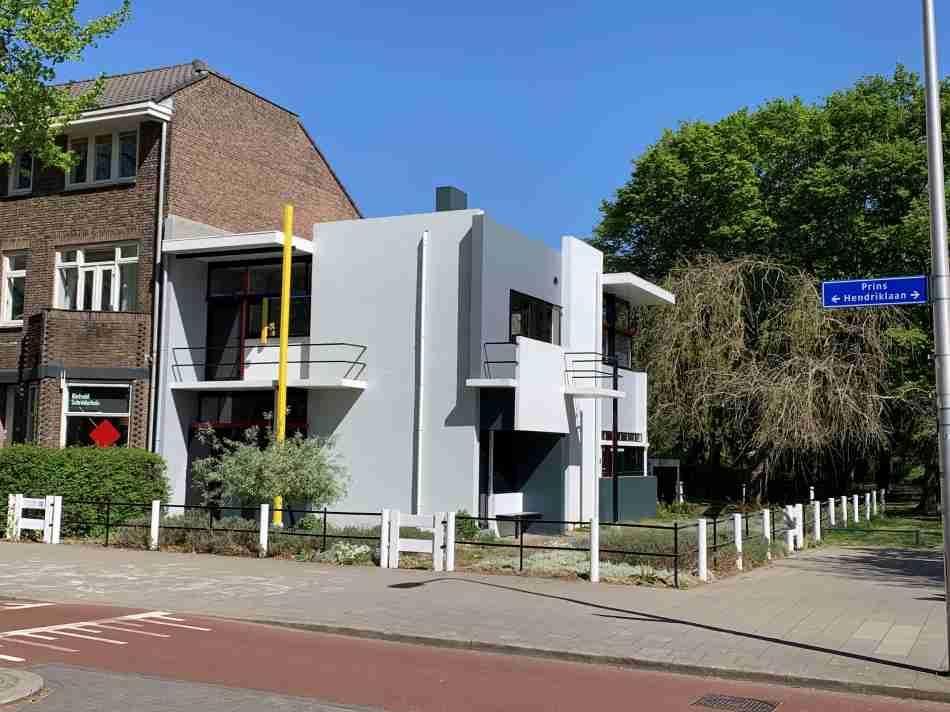 Het Rietveld-Schröderhuis in Utrecht is één van de 12 UNESCO werelderfgoederen in Nederland