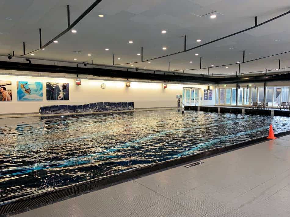 Het 25-meter bad in het zwembad van Hof van Saksen