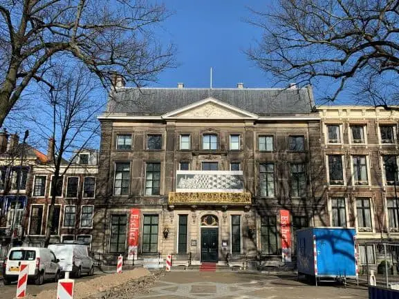 Escher in het Paleis, het voormalige werkpaleis van onze koninginnen op het Lange Voorhout in Den Haag